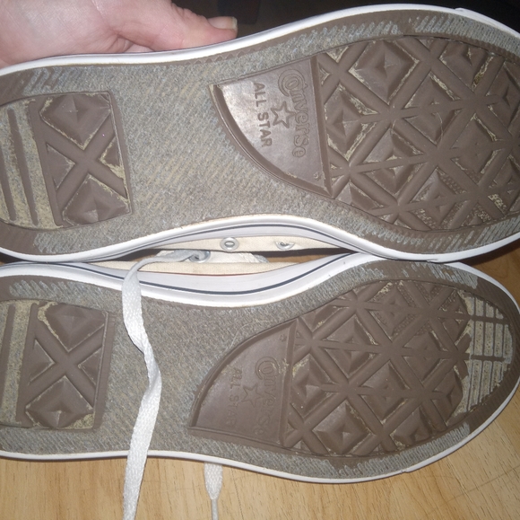 Unisex converse - Picture 4 of 10